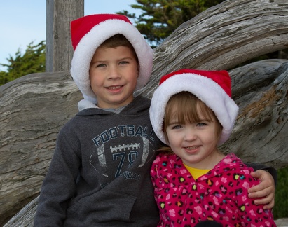 JT and Zoe Christmas 2011 (3 of 7)