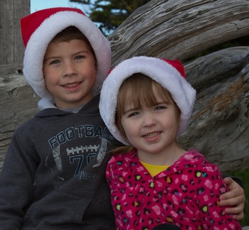 JT and Zoe Christmas 2011 (5 of 7)